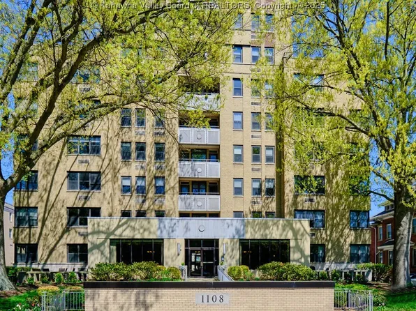 1108 Kanawha Blvd #304, Charleston, WV 25301