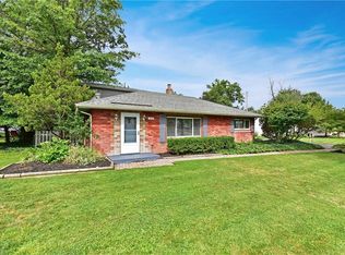 104 Lakewood Dr, Avon Lake, OH