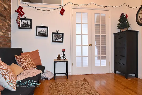 Rented by The Crest Group | media 13