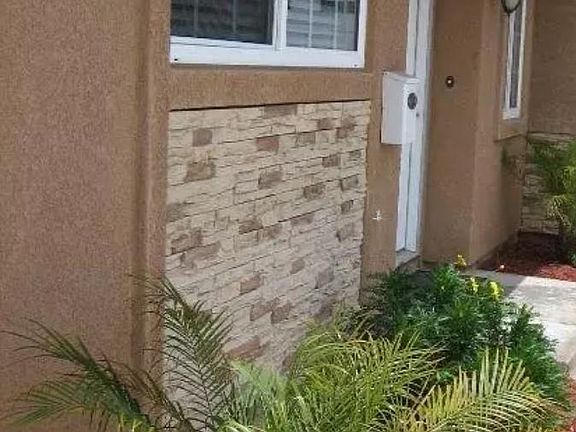 2nd image of 2363 Hanford Dr