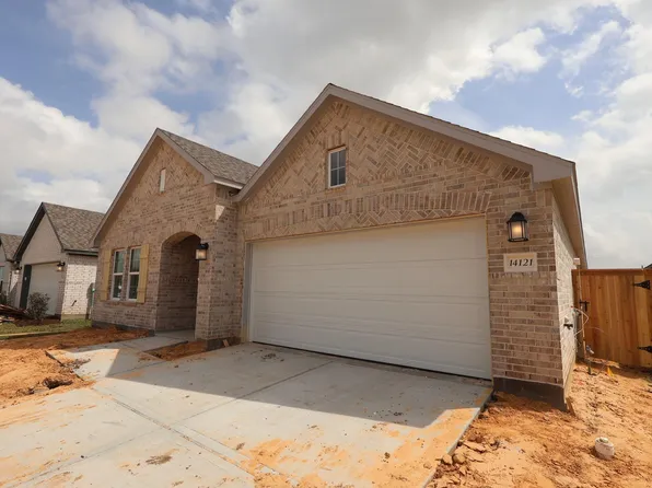 14121 Baikal Manor Dr, Santa Fe, TX 77510