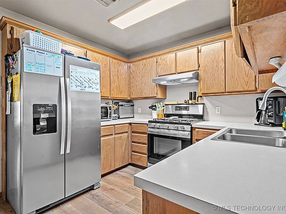 5th image of 408 S Wewoka Ave