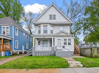 720 W Edwards, Springfield, IL 62704