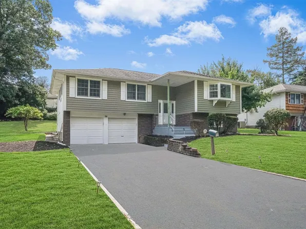 36 Pittoni Drive, Commack, NY 11725