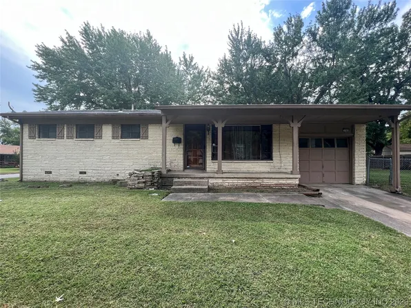 7766 E 28th Ct, Tulsa, OK 74129