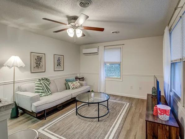 1312 N Barton St, Johnson City, TN 37604