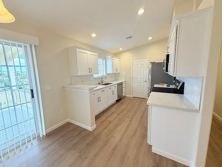 4650 N Lodgepole Ct — Photo 4