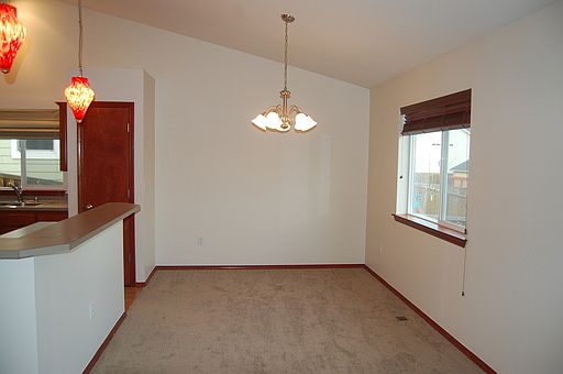 5th image of 1707 NW Camellia Loop