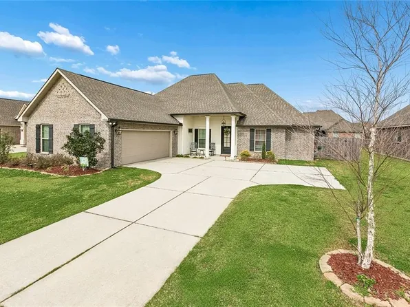 4704 Trial Dr, Addis, LA 70710