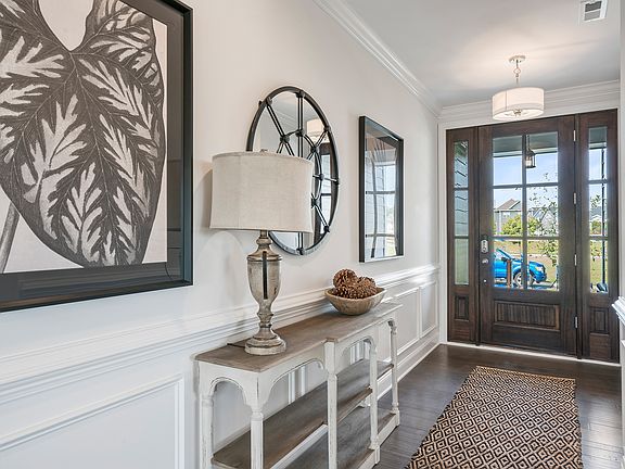 Images of the home are for illustrative purposes only and should never be relied upon