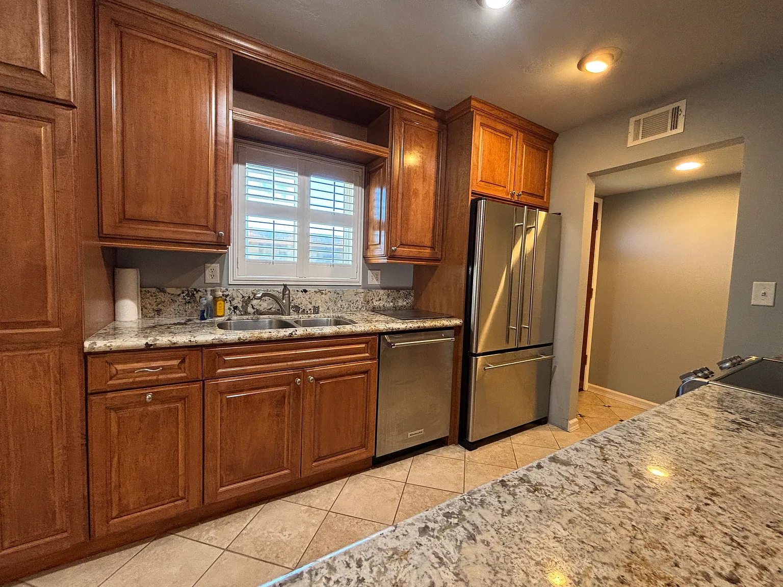 2 bed, 1182 sqft, $3,100 — Photo 4