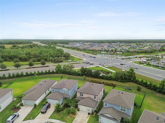 4th image of 9109 Royal River Cir