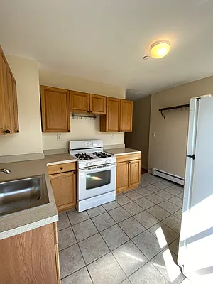 Rented by Brooklyn Heights Real Estate Inc | media 14