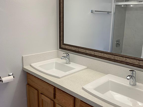 3rd image of 9545 Woodman Ave APT 5