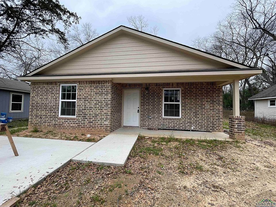 1st image of 209 E Culver St