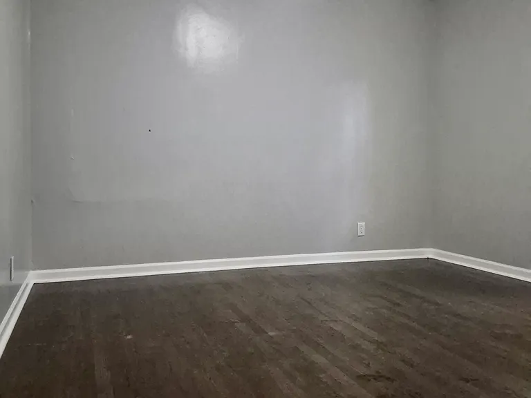3213 S Vermont Ave — Photo 6