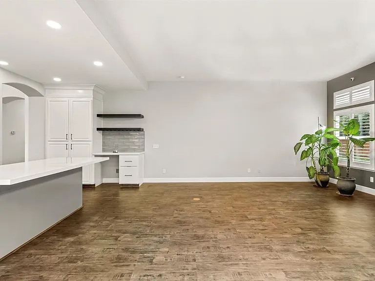 2921 Garzellis Way — Photo 8