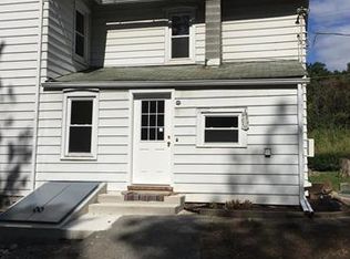 2026 Delabole Rd, Pen Argyl, PA 18072