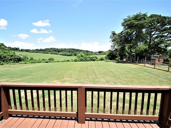 5th image of 2205 Kingswood Dr