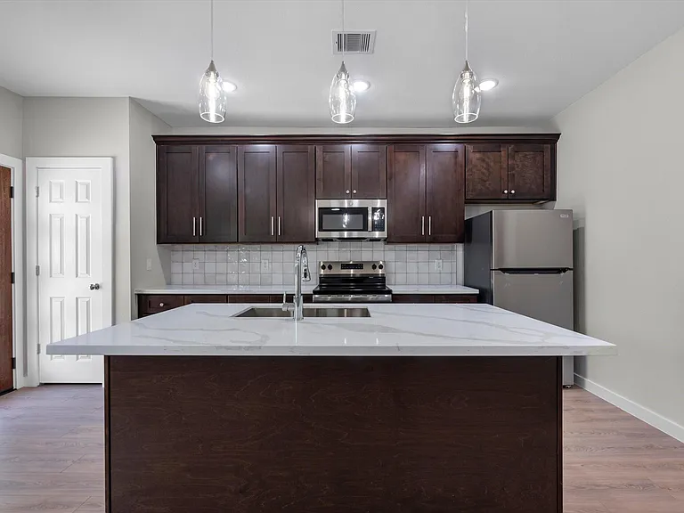 5201 Kenilwood Dr #A — Photo 10