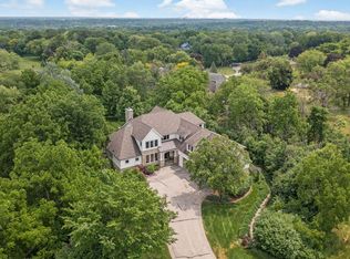 16945 Hidden Creek Ct, Brookfield, WI 53005