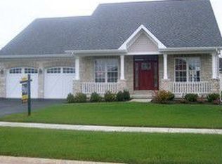 1076 Independence Ave, Elburn, IL 60119