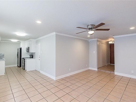 2nd image of 1016 Timberview Dr