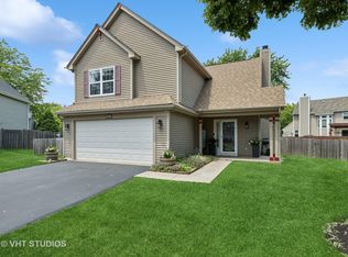 1577 Plum Ct, Grayslake, IL 60030