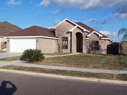 1st image of 2618 Flipper Dr