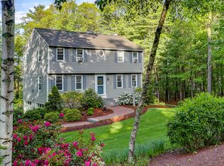 13 Autumn St, Windham, NH 03087