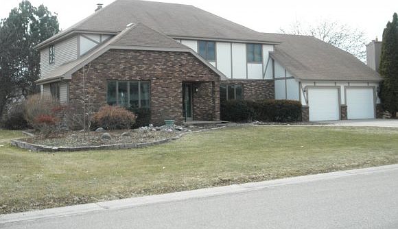 1st image of 1821 Eagle Dr