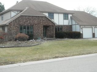 1821 Eagle Dr, Neenah, WI 54956