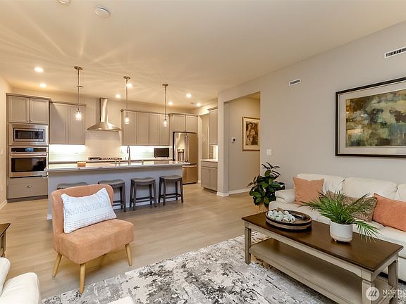 3rd image of 15021 183rd Avenue E