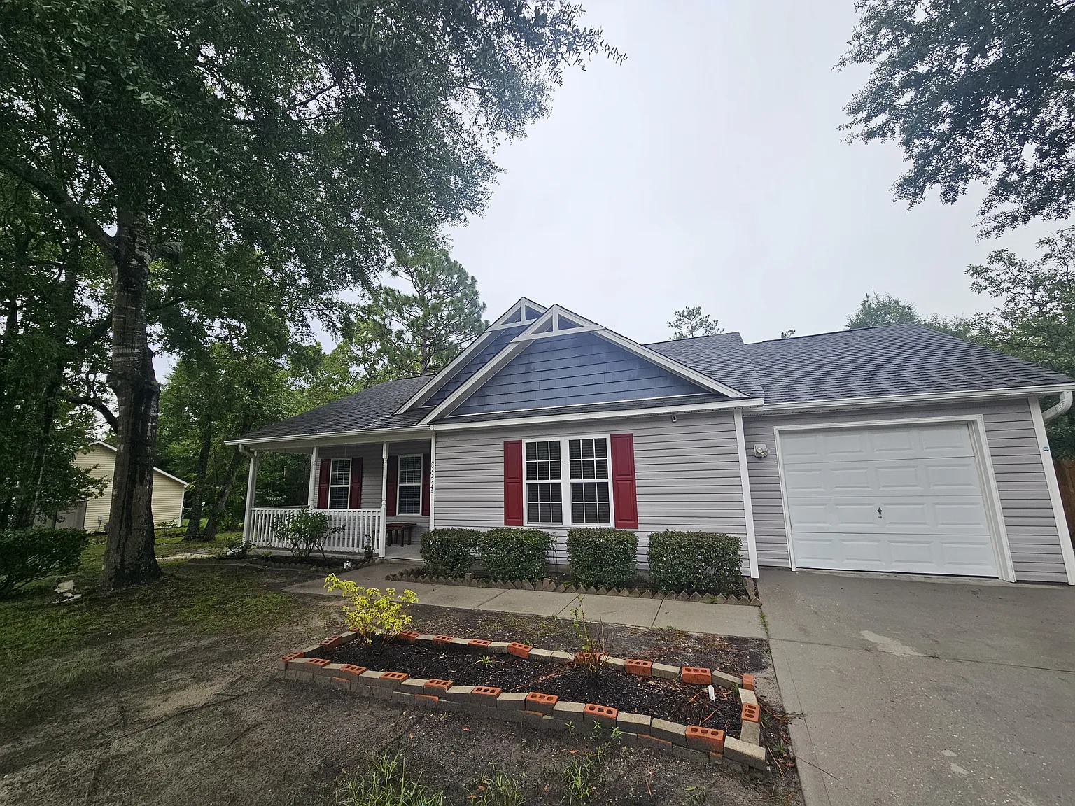 3 bed, 1116 sqft, $1,995 — Photo 1