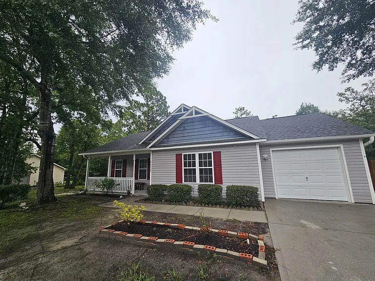 8654 Heirloom Dr NE — Photo 1