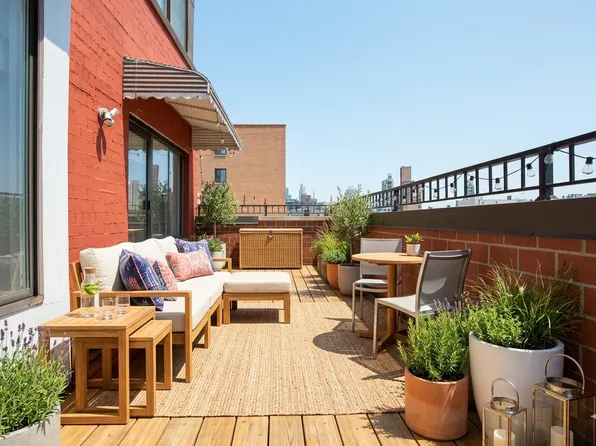 259 Elizabeth Street image 1 of 7