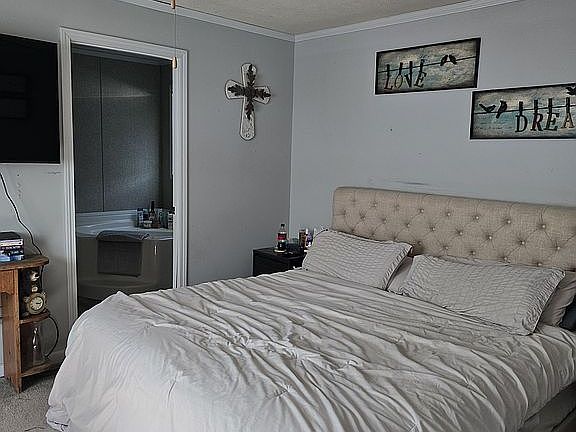 4th image of 4225 Swan Dr
