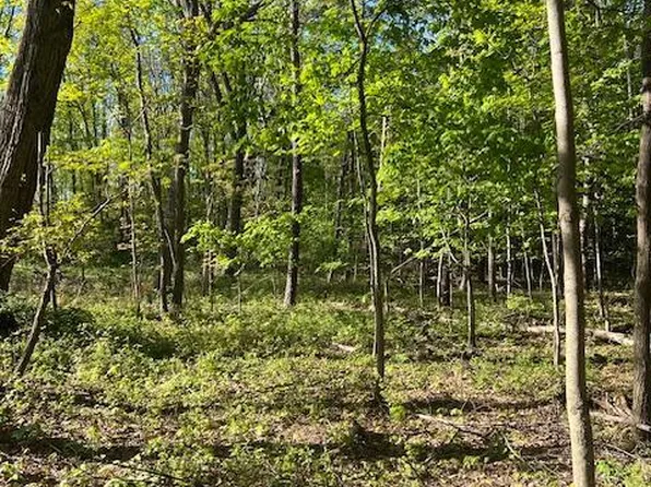 4 Iron Cave Ln, Lewisburg, PA 17837