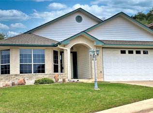 1208 Degrasse Dr, Kerrville, TX 78028