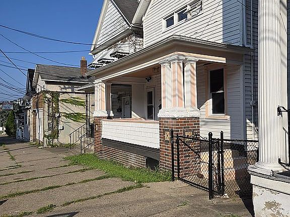 2nd image of 145 Park Ave