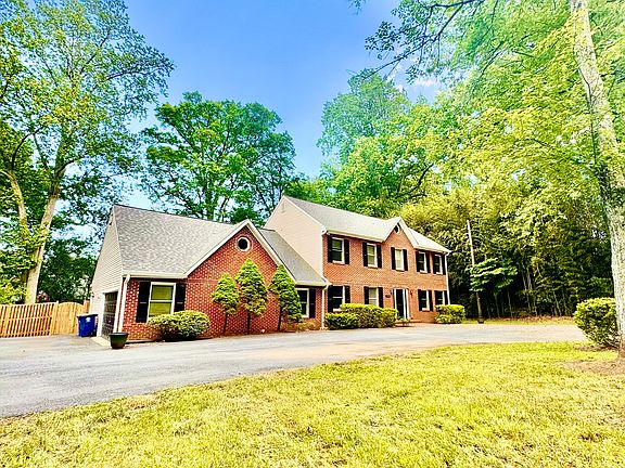 2nd image of 11915 Harmony Ln