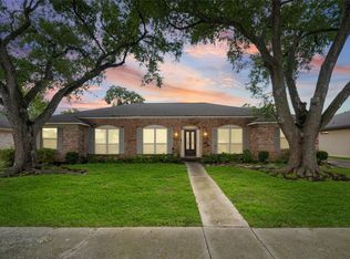 7615 Del Rey Ln, Houston, TX 77071