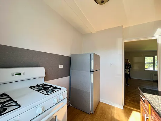 Rented by Pear NYC LLC | media 33