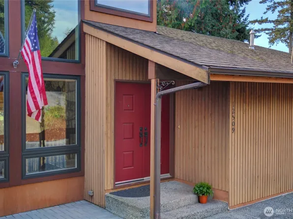 12509 Patricia Lane, Burlington, WA 98233