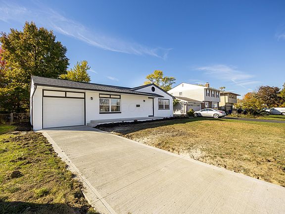 3rd image of 1485 Hempwood Dr