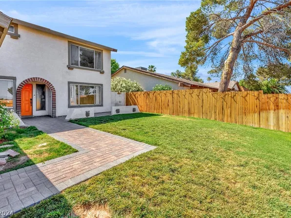 5373 Annie Oakley Dr, Las Vegas, NV 89120
