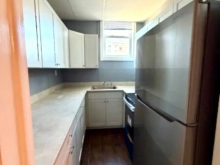 8 Saint John Street — Photo 2