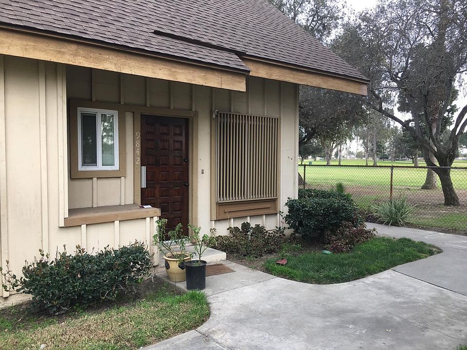 1st image of 9842 Karmont Ave