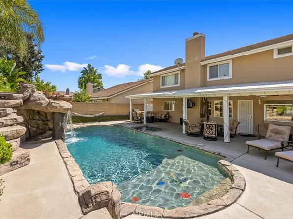 10950 Glenoaks Dr, Rancho Cucamonga, CA 91730