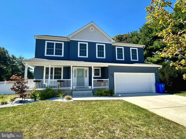 685 Oak St, Florence, NJ 08518